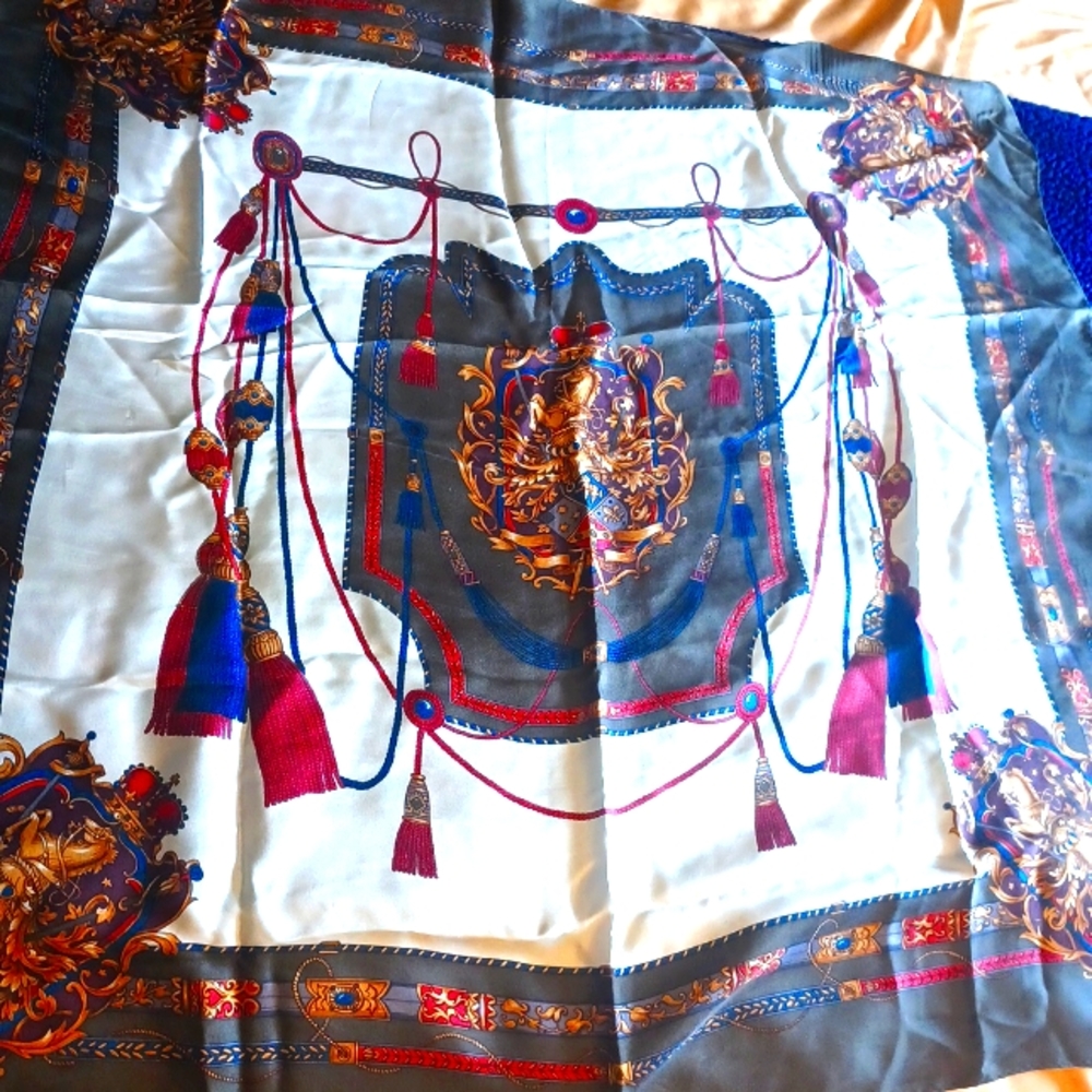 Echo 100% Silk Equestrian Scarf